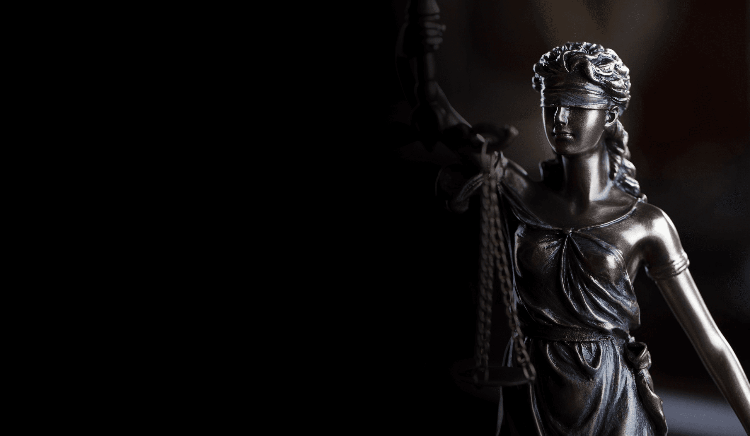 Statue de la Justice devant le palais de justice à Québec